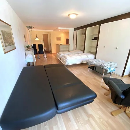 Adler 82 * 洛伊克巴德