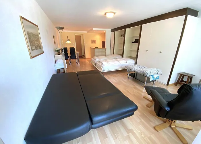 Adler 82 * 洛伊克巴德